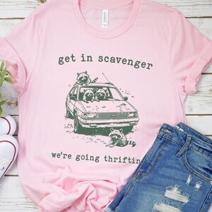 Graphic Tee with scavenger raccoons